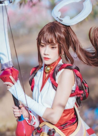 年轻的小婊2中文版_蓝光高清视频观看